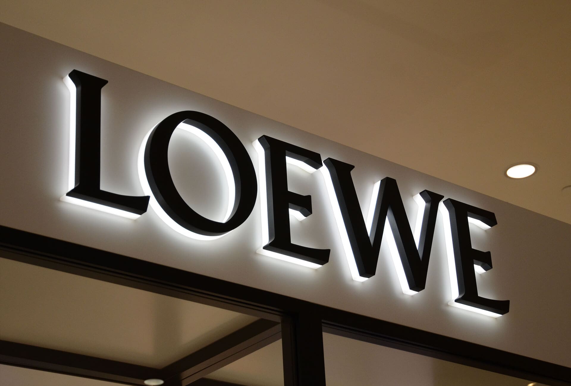 3D STOREFRONT-BACK LIT SIGN